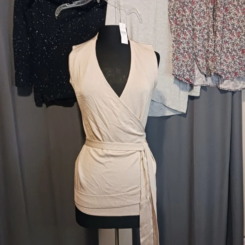 NWT Loft 7 pc Floral Cottagecore tank top Blouse knit wrap Top Small‎